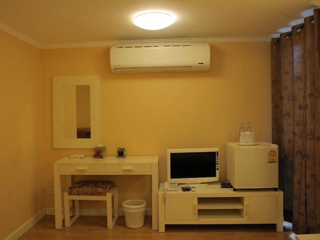Hotel Triple Palms House à Chiang Mai Extérieur photo